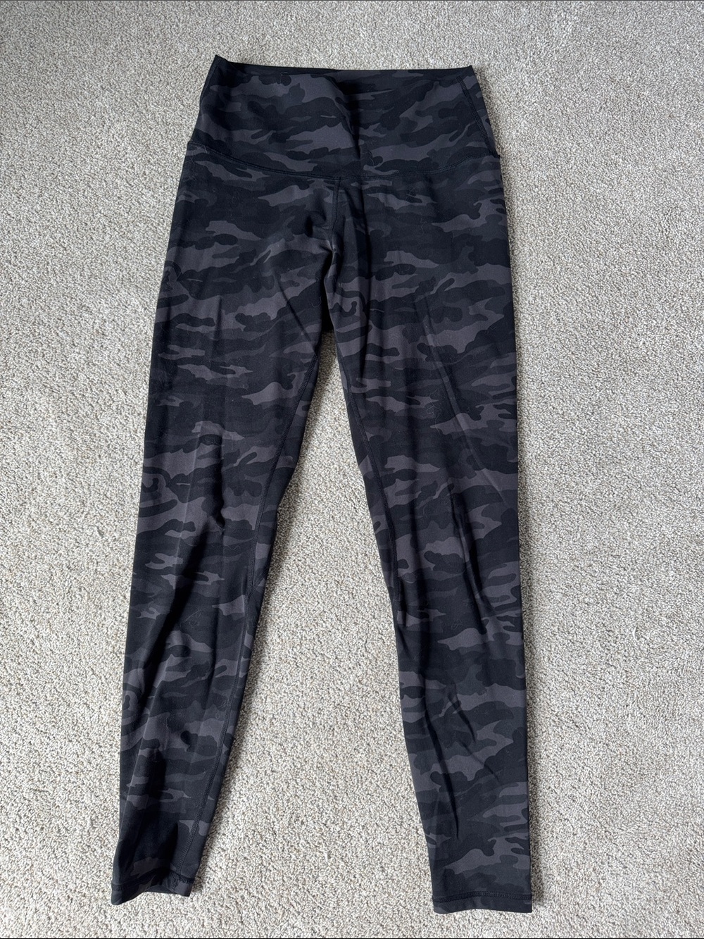 Women's Black Camo High-Rise Active Leggings